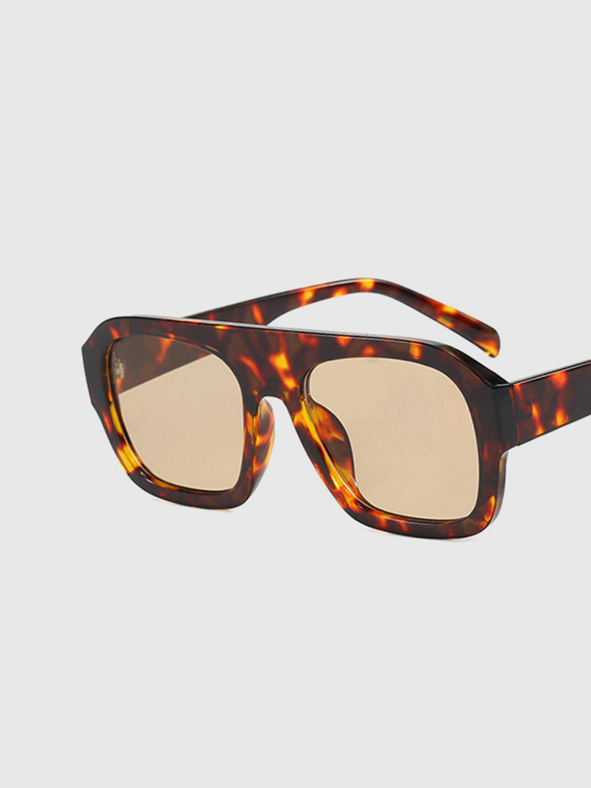 Emelie | Leopard Sunglasses