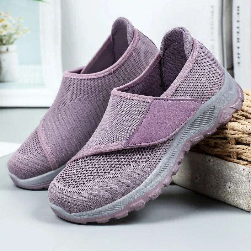 Aeris Wide-Fit Velcro Sneakers